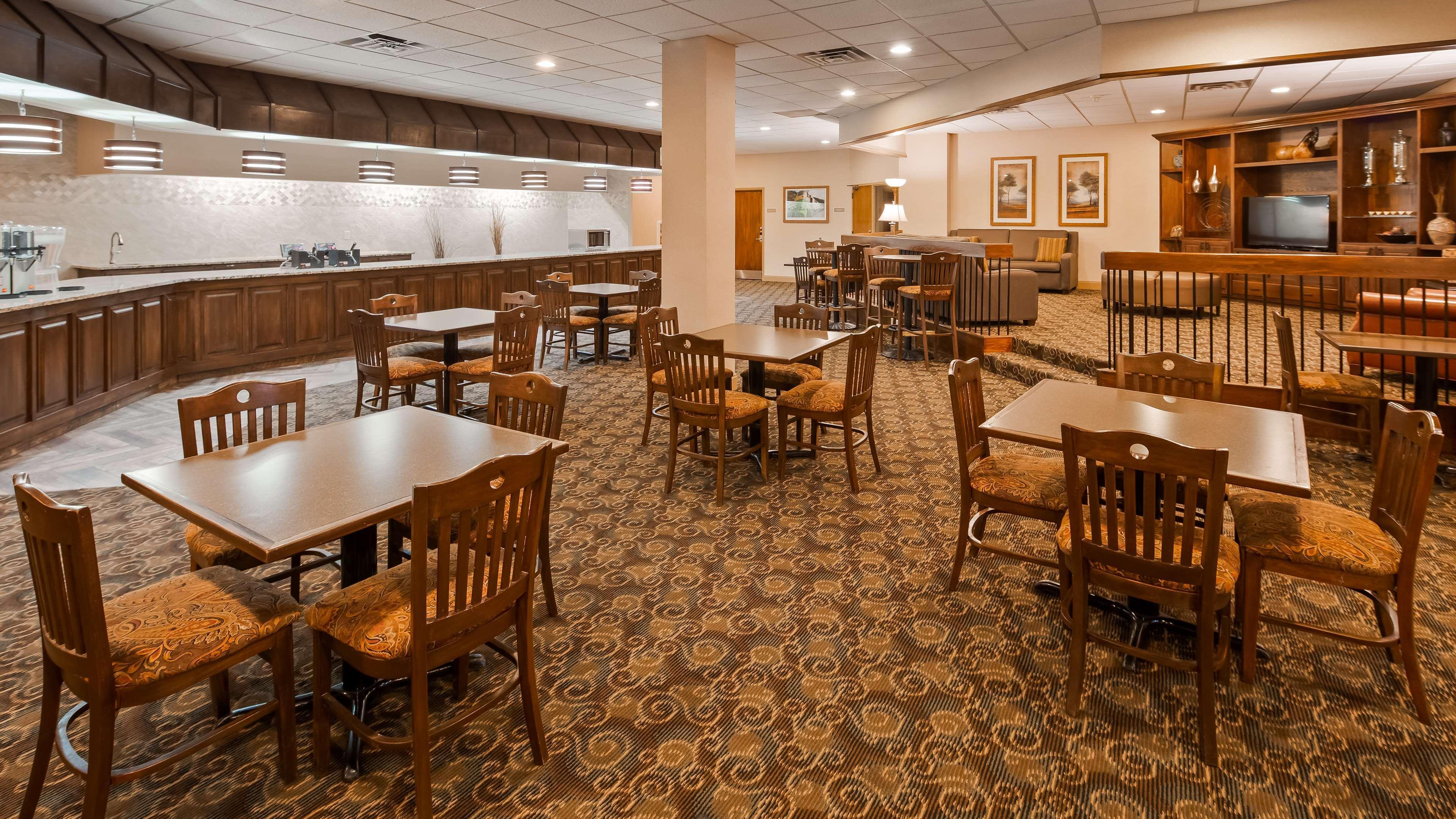 Best Western Crossroads Of The Bluffs Council Bluffs Exterior foto