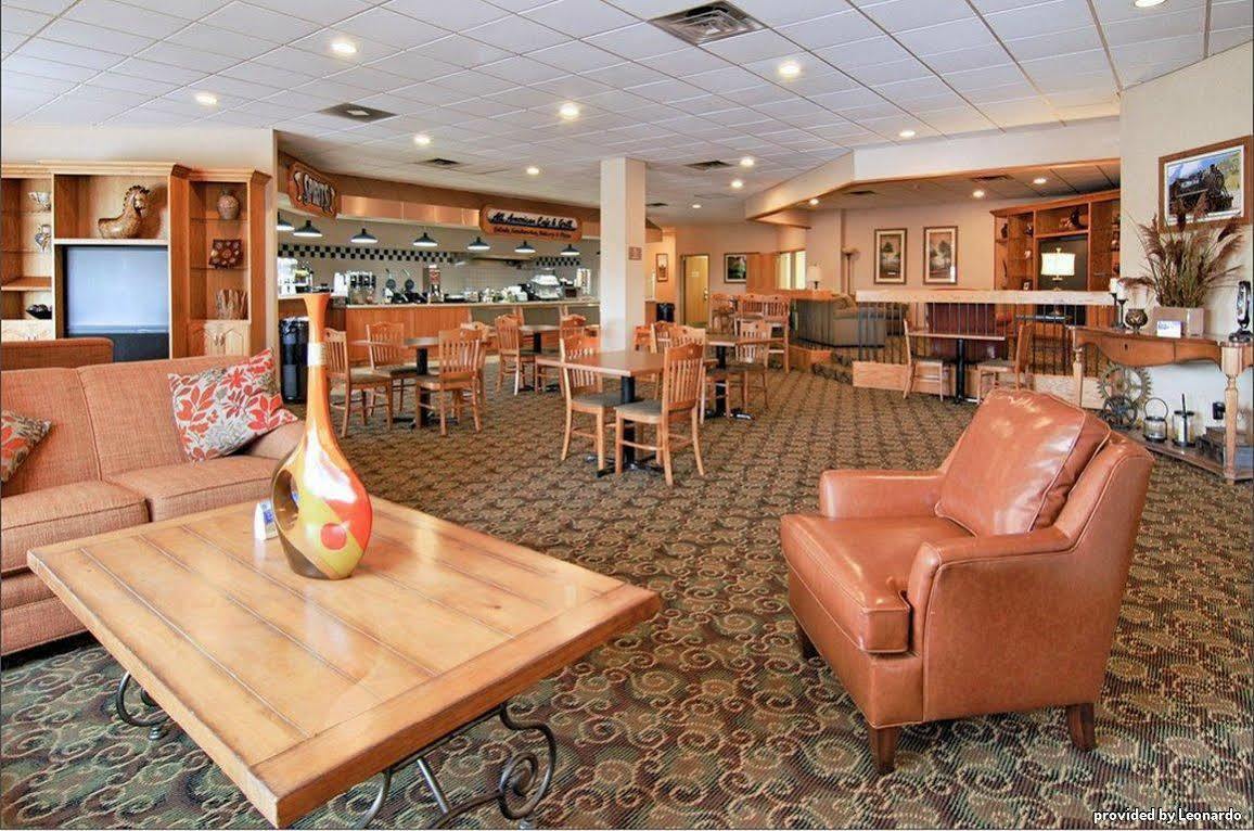 Best Western Crossroads Of The Bluffs Council Bluffs Exterior foto